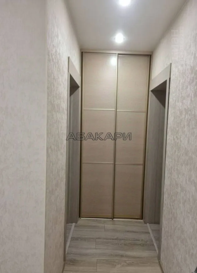 3-комнатная улица Урицкого, 108  за 45000 руб/мес фото 9