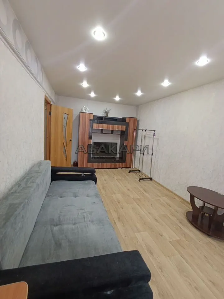 2-комнатная проспект имени Газеты Красноярский Рабочий, 159  за 35000 руб/мес фото 6