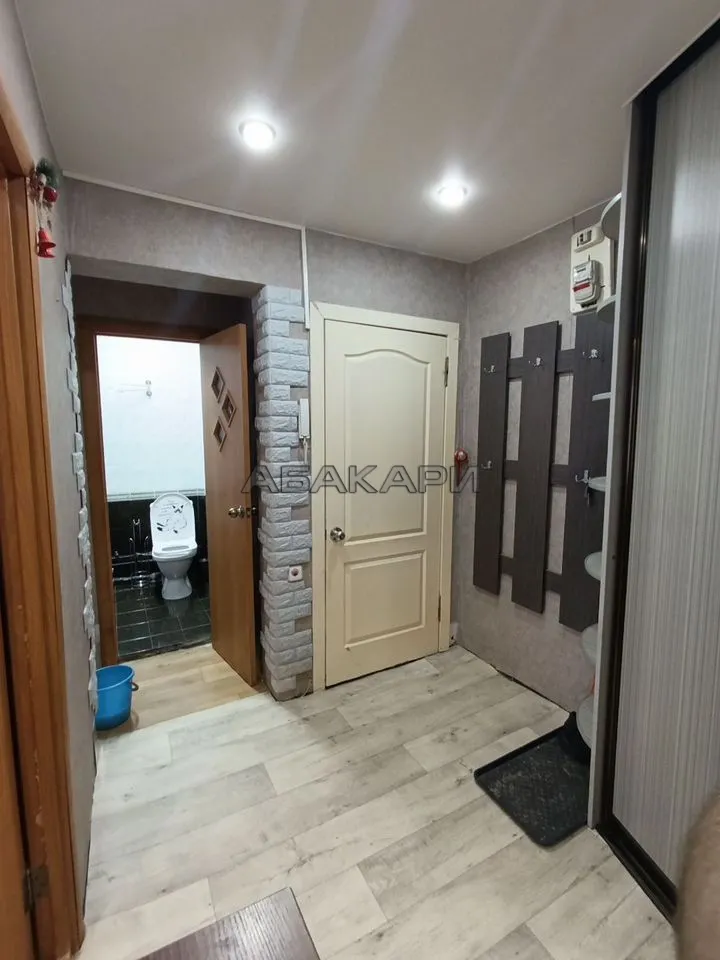 2-комнатная проспект имени Газеты Красноярский Рабочий, 159  за 35000 руб/мес фото 9