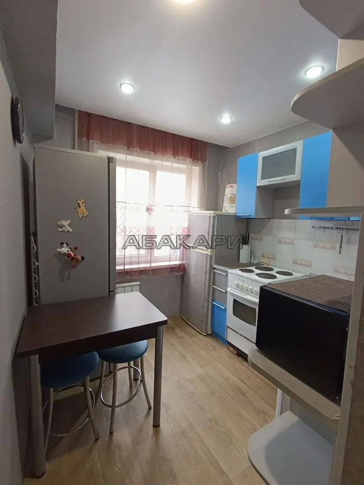 2-комнатная проспект имени Газеты Красноярский Рабочий, 159  за 35000 руб/мес фото 1