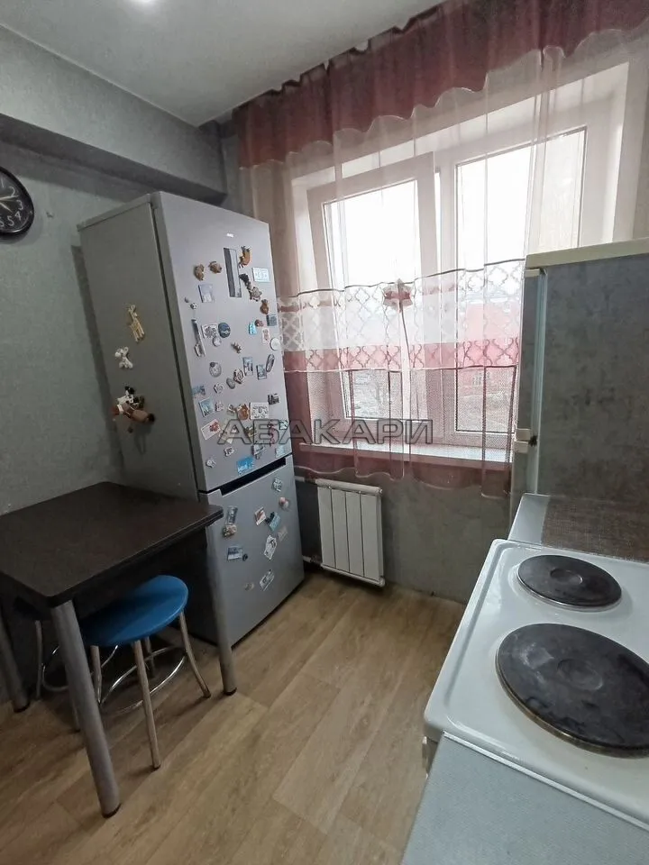 2-комнатная проспект имени Газеты Красноярский Рабочий, 159  за 35000 руб/мес фото 3