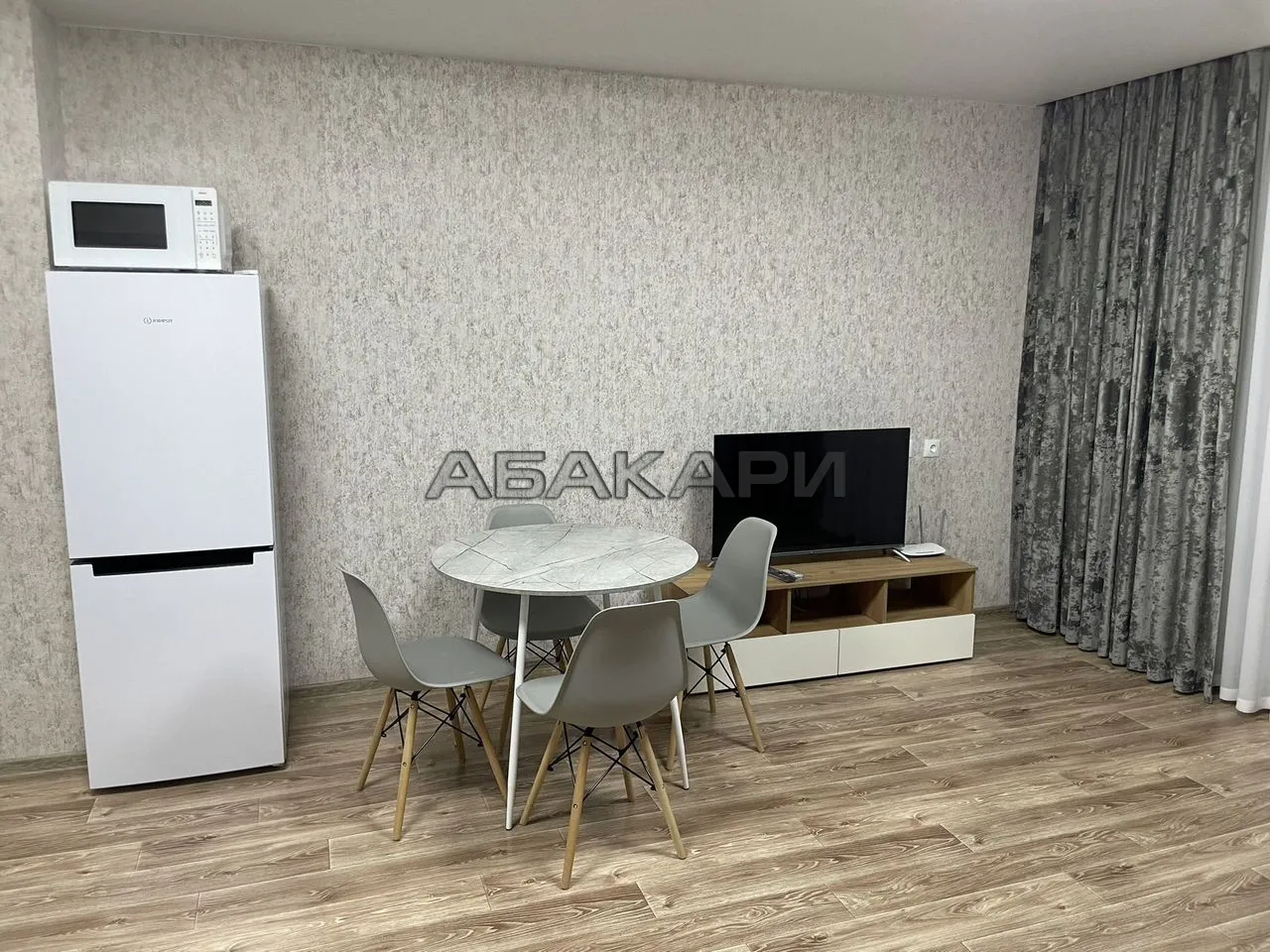 2-комнатная улица Дубровинского, 110Г  за 50000 руб/мес фото 5