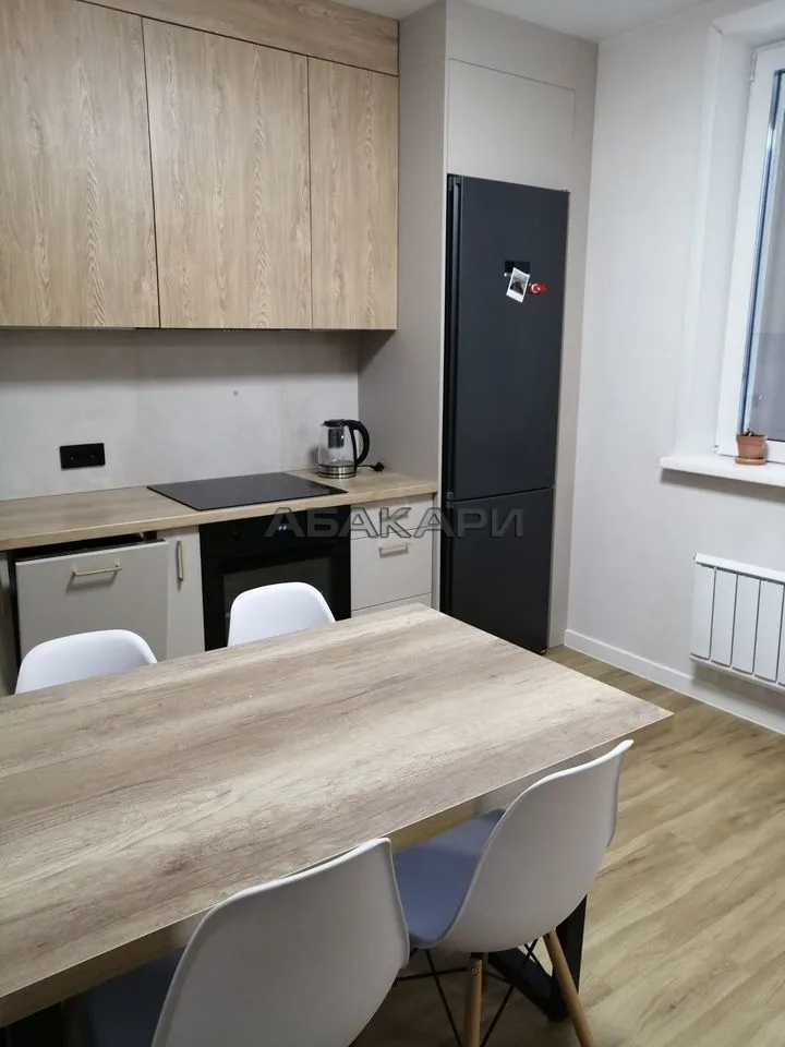 1-комнатная улица Петра Ломако, 16  за 40000 руб/мес фото 2