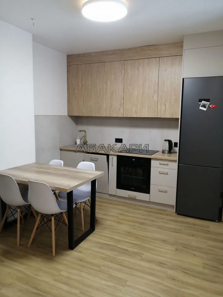 1-комнатная улица Петра Ломако, 16  за 40000 руб/мес фото 1