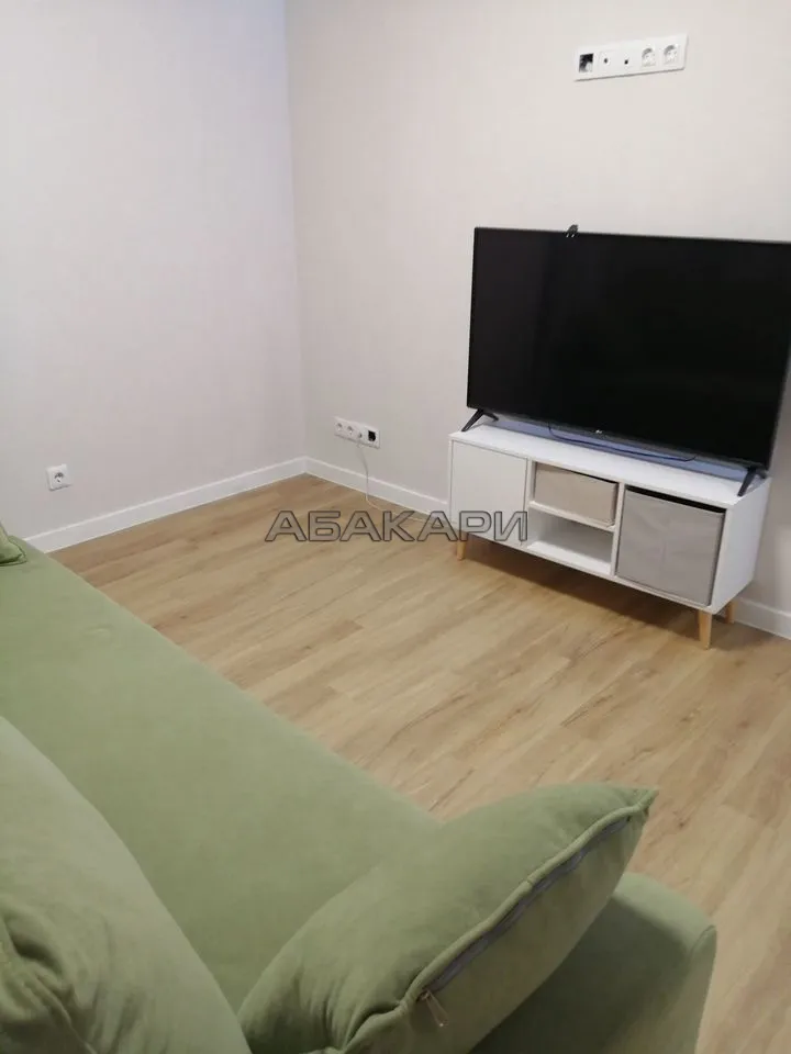 1-комнатная улица Петра Ломако, 16  за 40000 руб/мес фото 6