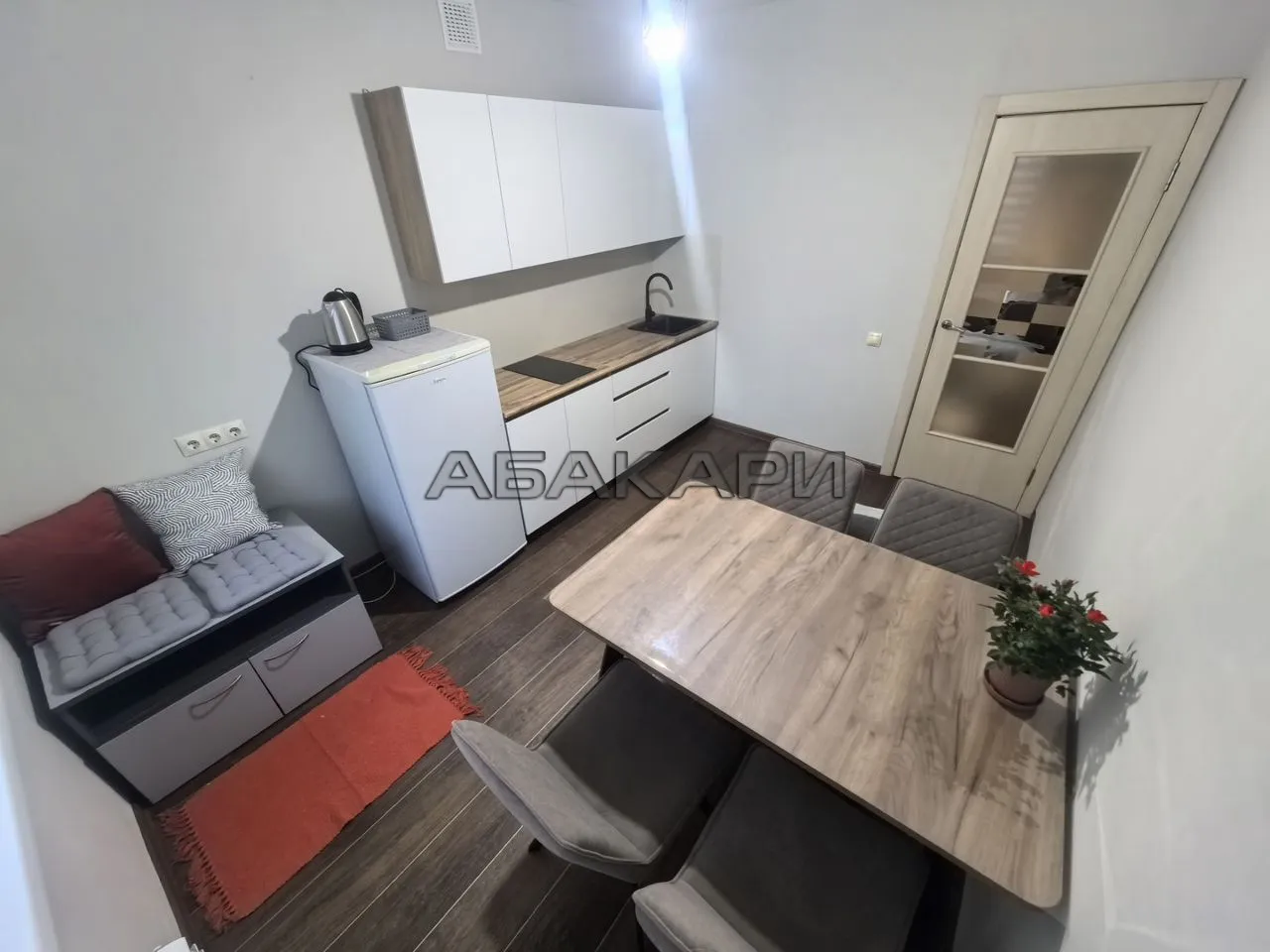 1-комнатная Апрельская улица, 3  за 28000 руб/мес фото 2