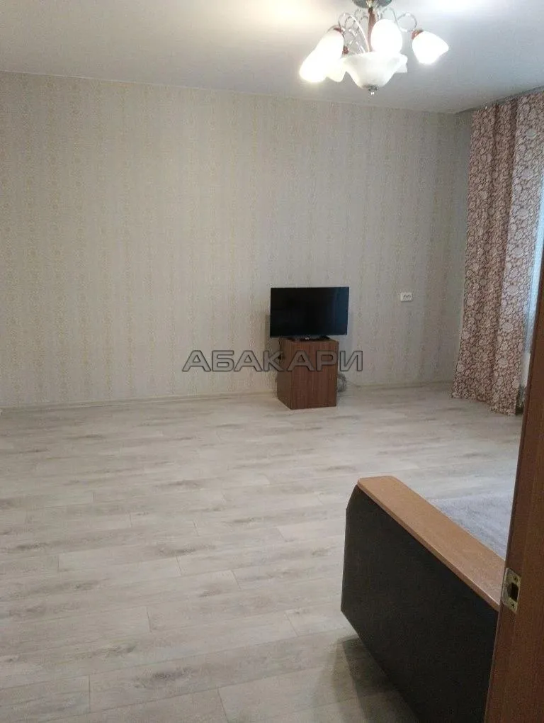 2-комнатная проспект 60 лет Образования СССР, 7  за 30000 руб/мес фото 6