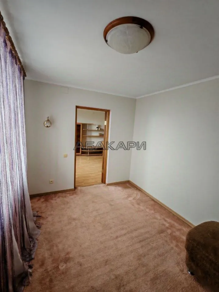 3-комнатная Свердловская улица, 13  за 38000 руб/мес фото 4