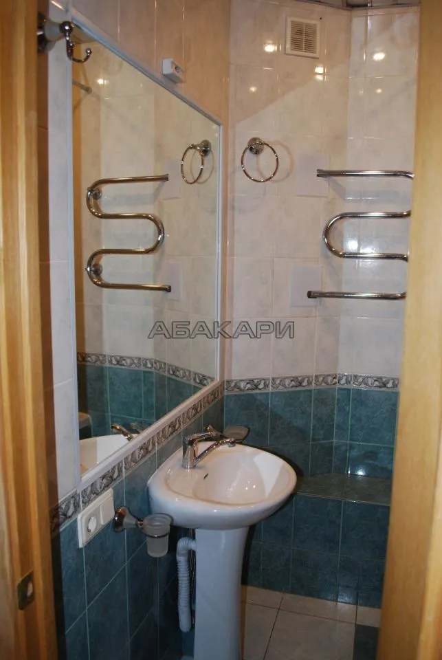 3-комнатная Свердловская улица, 13  за 38000 руб/мес фото 10