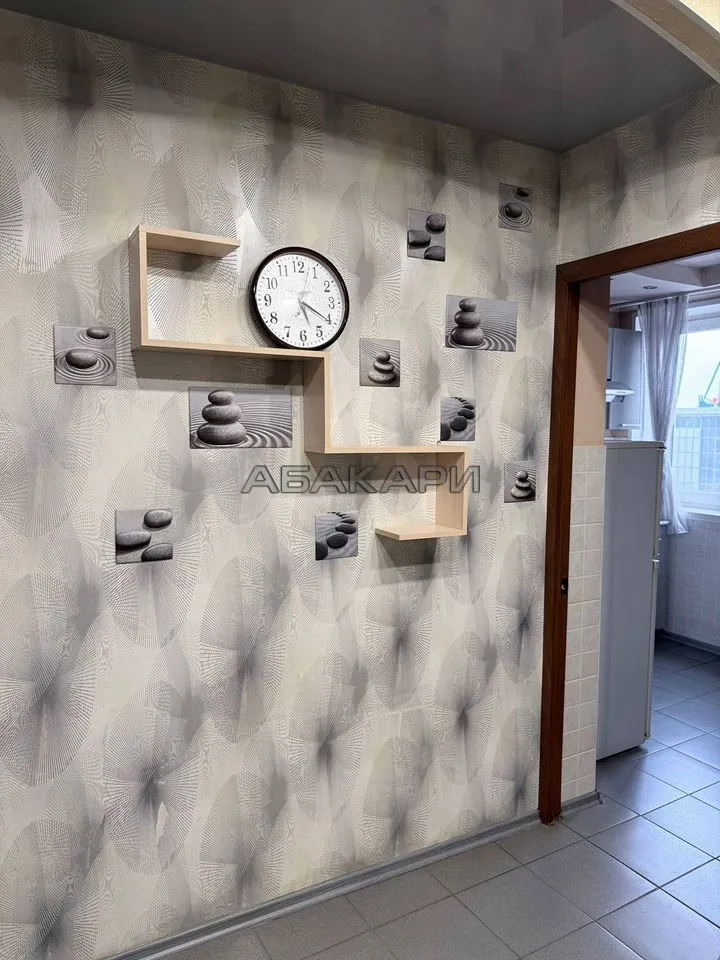 1-комнатная проспект имени Газеты Красноярский Рабочий, 111  за 30000 руб/мес фото 10