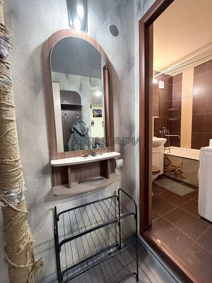 1-комнатная проспект имени Газеты Красноярский Рабочий, 111  за 30000 руб/мес фото 12