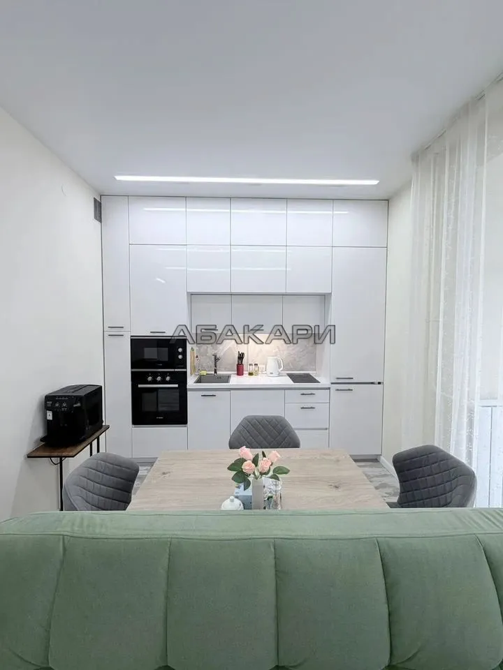 3-комнатная улица Авиаторов, 21  за 70000 руб/мес фото 6