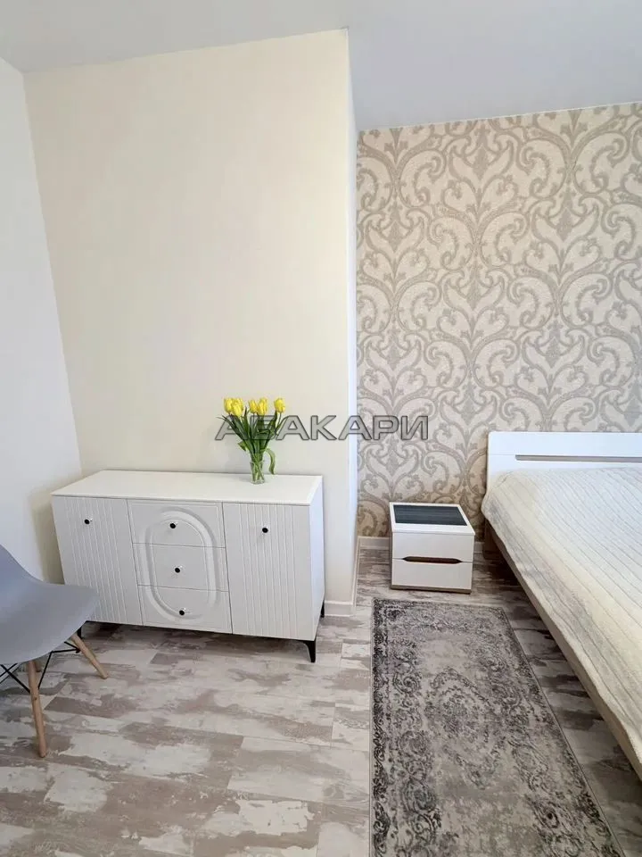 3-комнатная улица Авиаторов, 21  за 70000 руб/мес фото 9