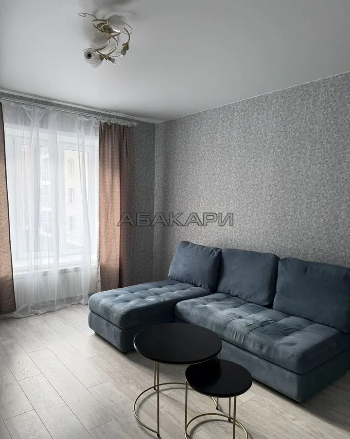 1-комнатная улица Петра Ломако, 6  за 37000 руб/мес фото 2