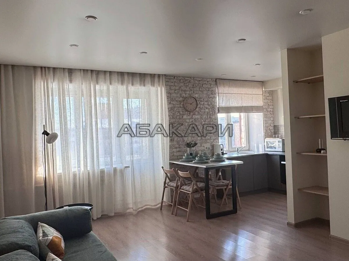 2-комнатная улица Декабристов, 36  за 50000 руб/мес фото 1