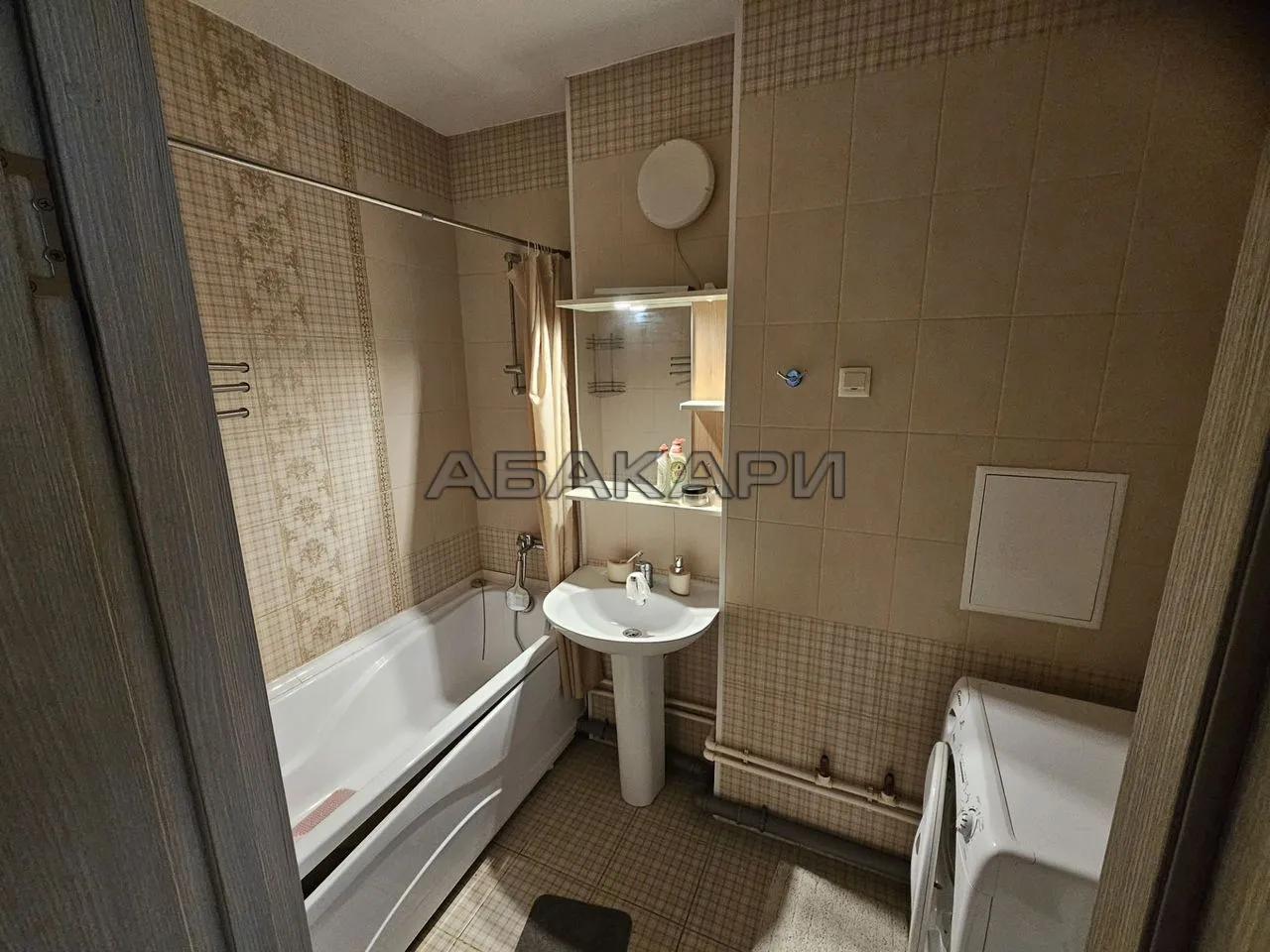 1-комнатная Регатная улица, 1  за 42000 руб/мес фото 9