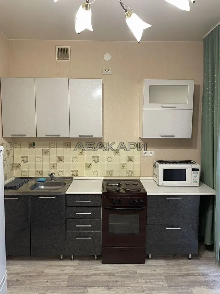 1-комнатная Парусная улица, 9  за 38000 руб/мес фото 2
