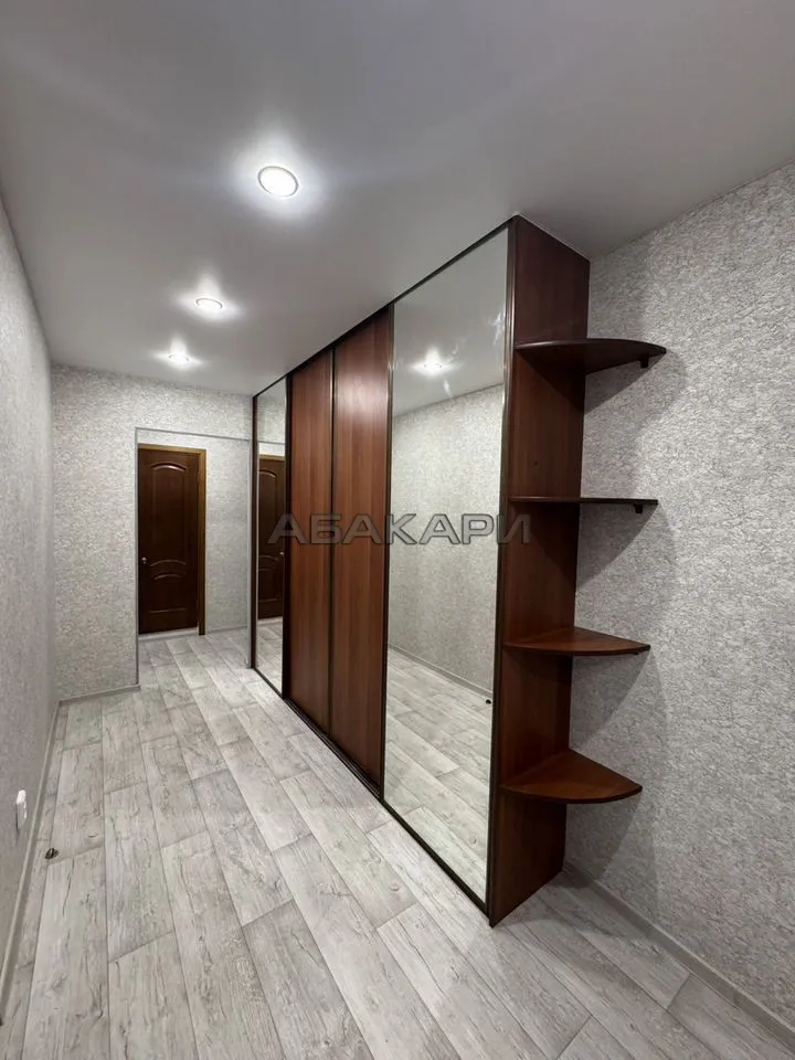 3-комнатная улица Молокова, 17  за 50000 руб/мес фото 3