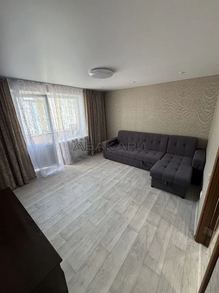 3-комнатная улица Молокова, 17  за 50000 руб/мес фото 5