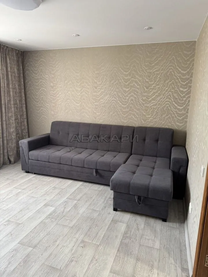 3-комнатная улица Молокова, 17  за 50000 руб/мес фото 6
