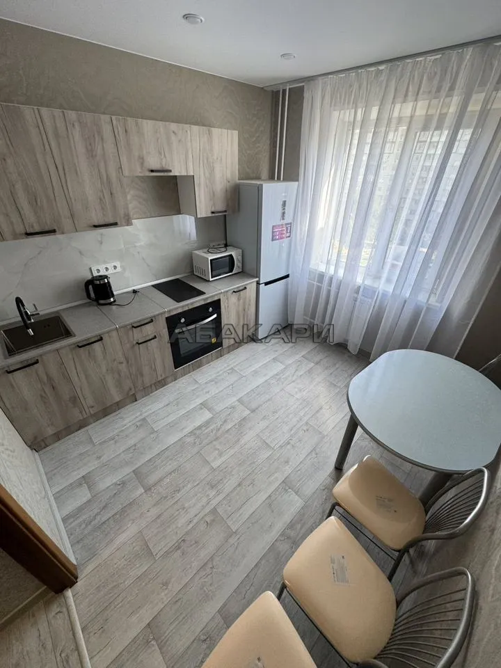 3-комнатная улица Молокова, 17  за 50000 руб/мес фото 10