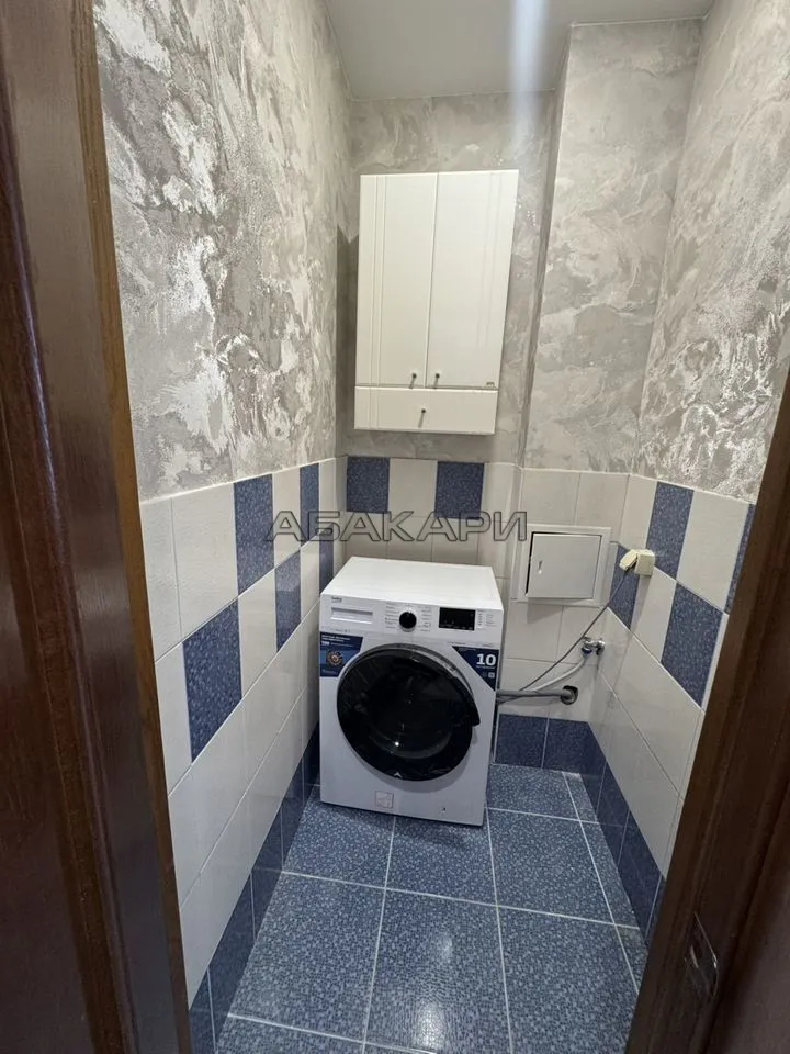 3-комнатная улица Молокова, 17  за 50000 руб/мес фото 12