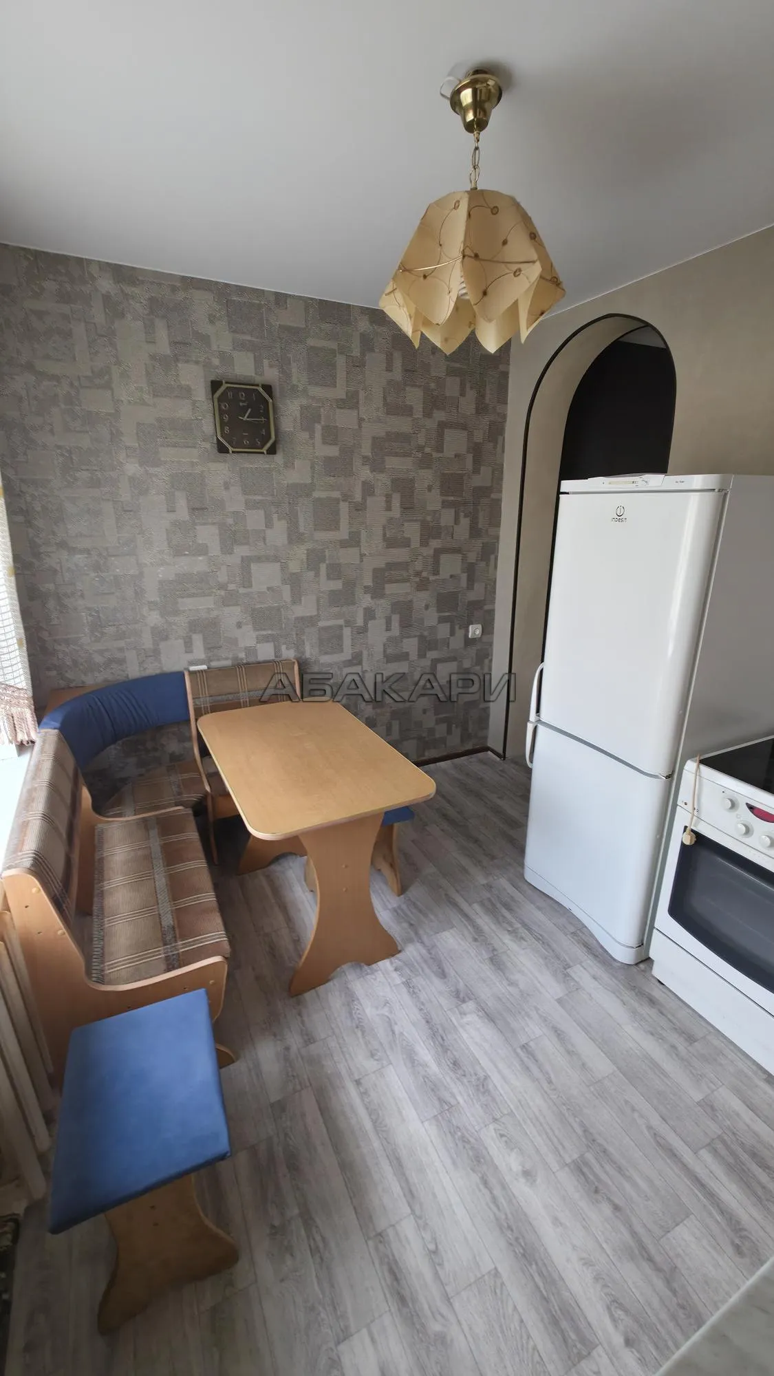 2-комнатная улица 60 лет Октября, 141  за 28000 руб/мес фото 2