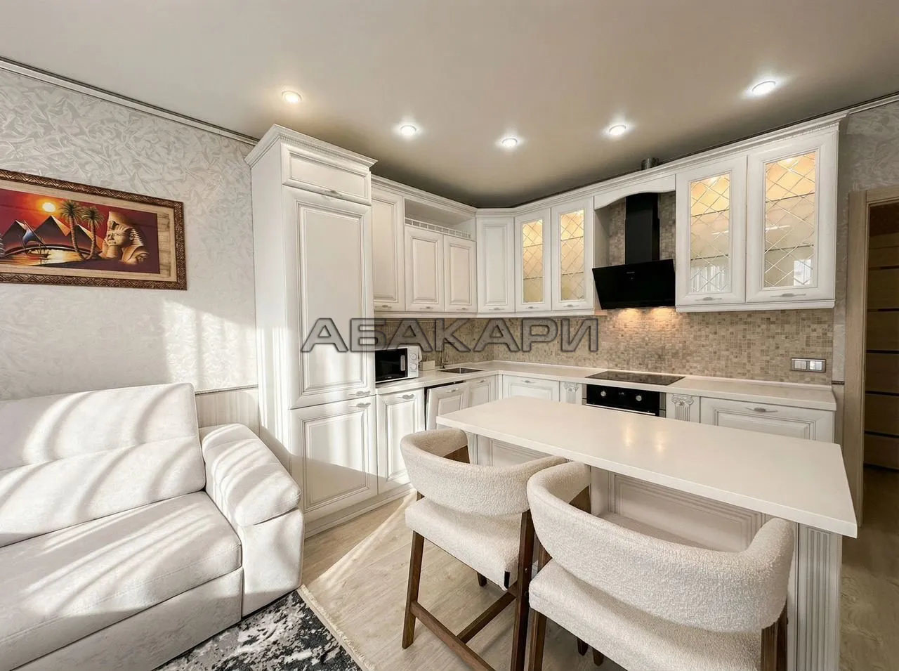 2-комнатная улица Петра Ломако, 8  за 65000 руб/мес фото 3