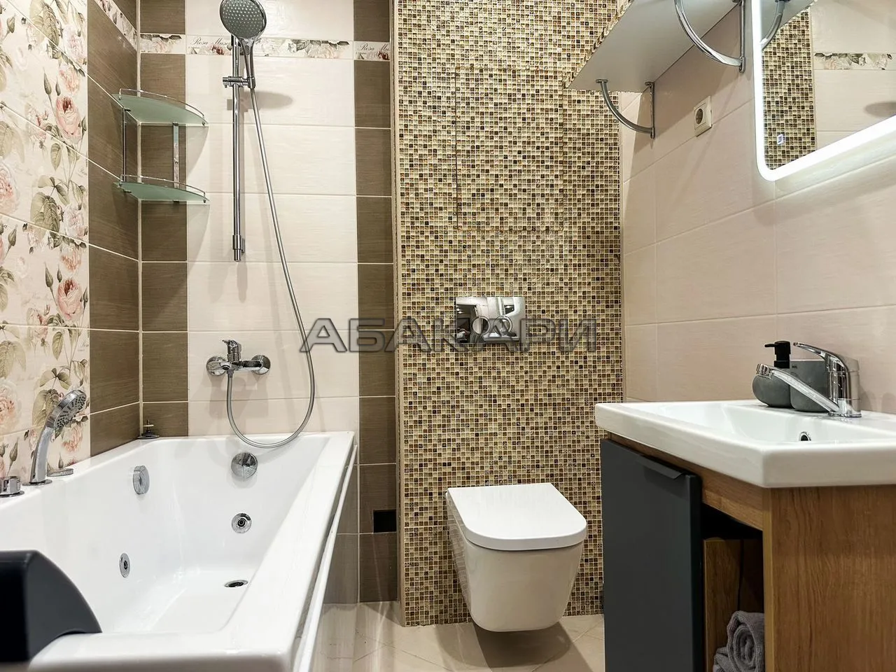 2-комнатная улица Петра Ломако, 8  за 65000 руб/мес фото 6