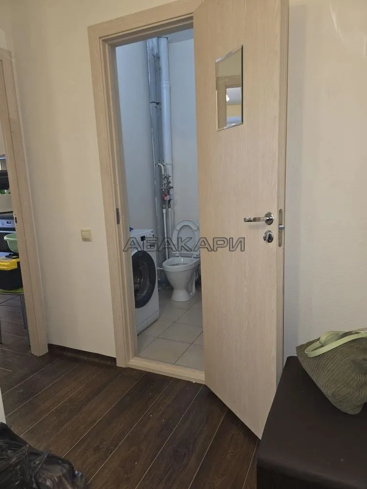 1-комнатная Апрельская улица, 1  за 28500 руб/мес фото 5