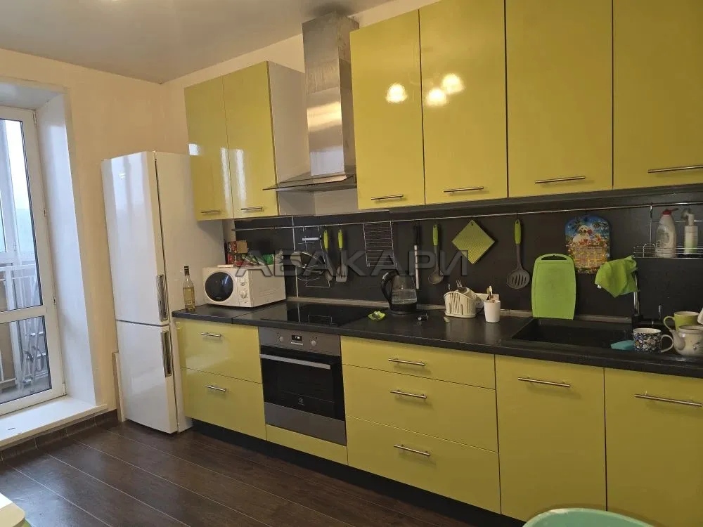 1-комнатная Апрельская улица, 1  за 28500 руб/мес фото 3