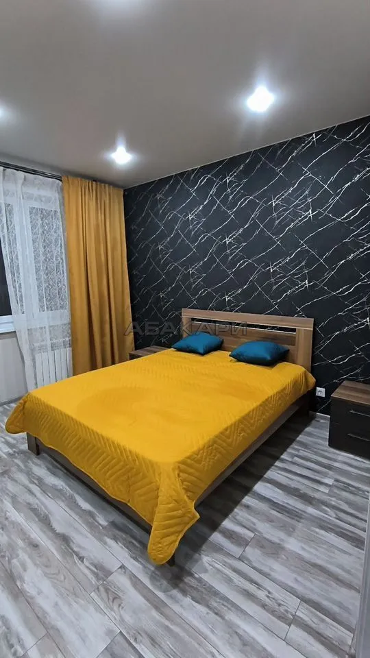 2-комнатная улица Александра Матросова, 36  за 40000 руб/мес фото 1