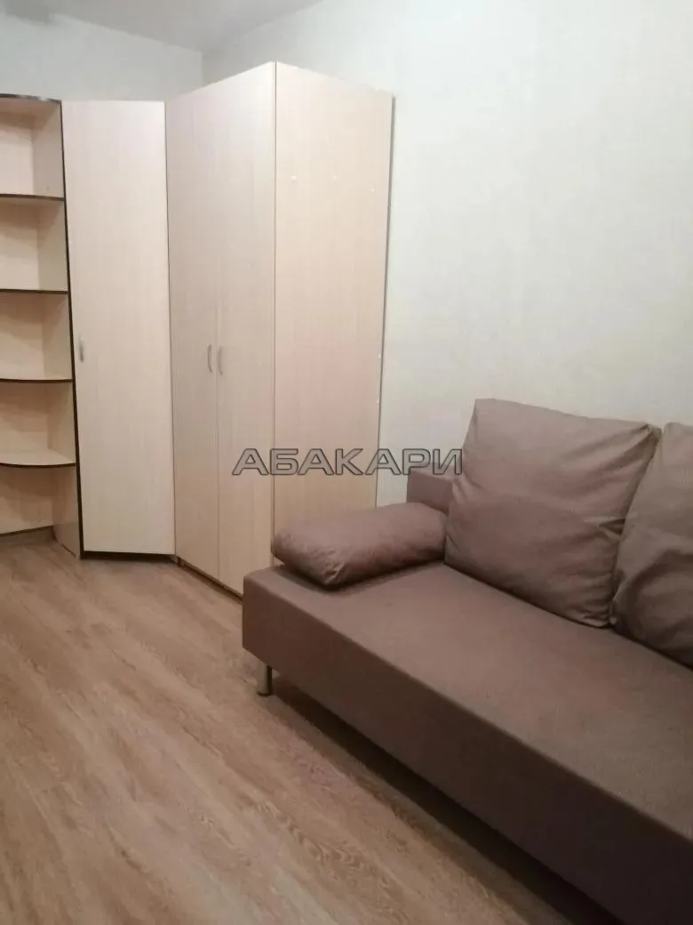 3-комнатная улица 40 лет Победы, 28  за 35000 руб/мес фото 1