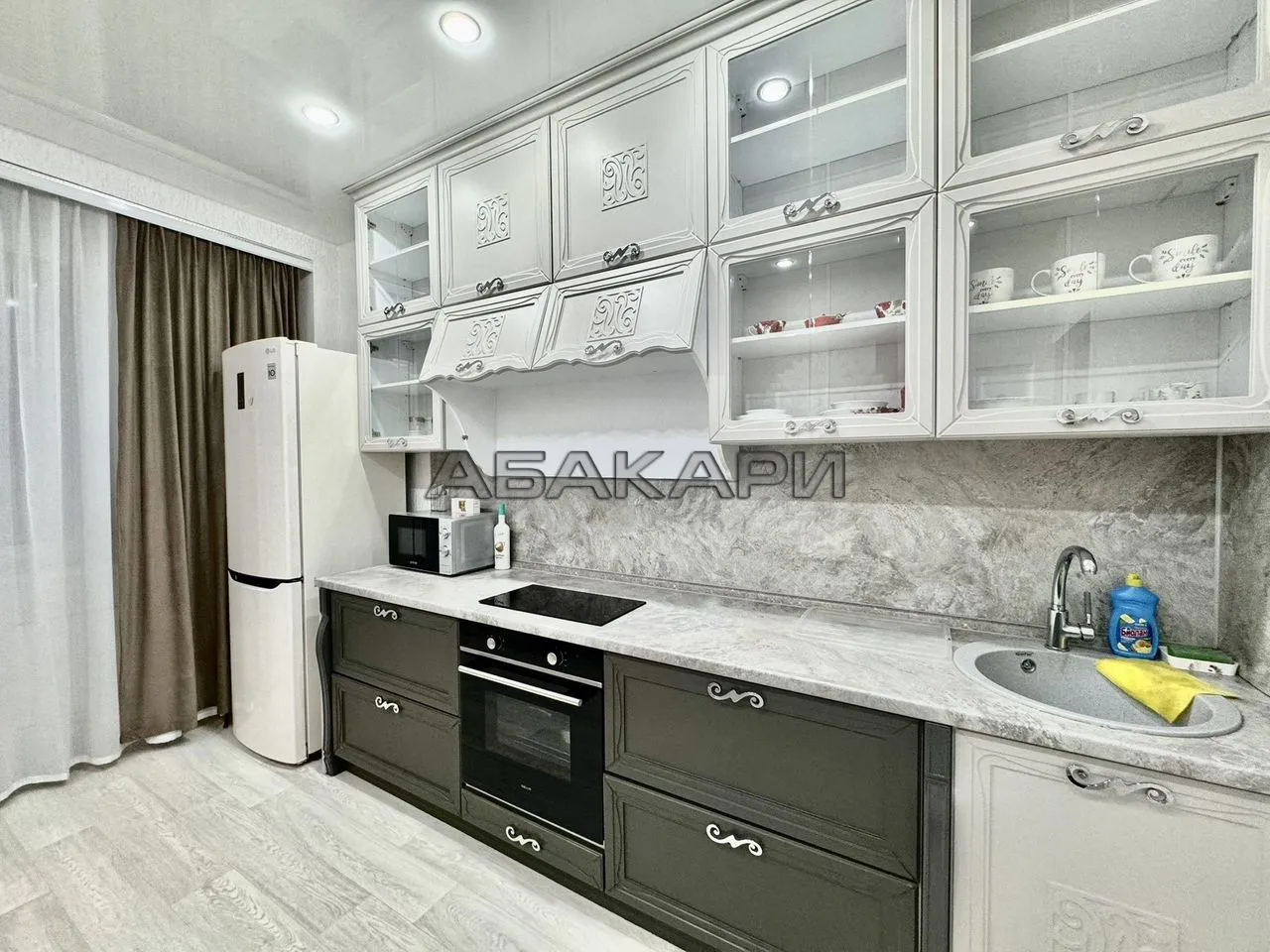 1-комнатная улица Шахтёров, 38  за 45000 руб/мес фото 1