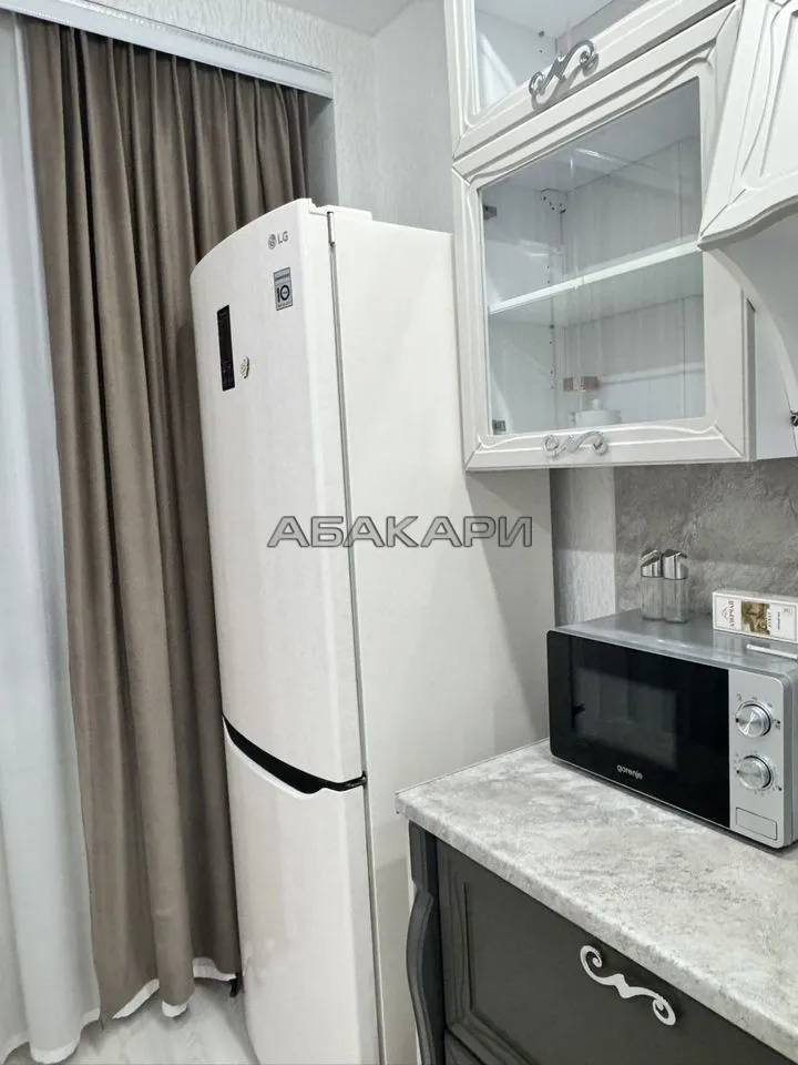 1-комнатная улица Шахтёров, 38  за 45000 руб/мес фото 4