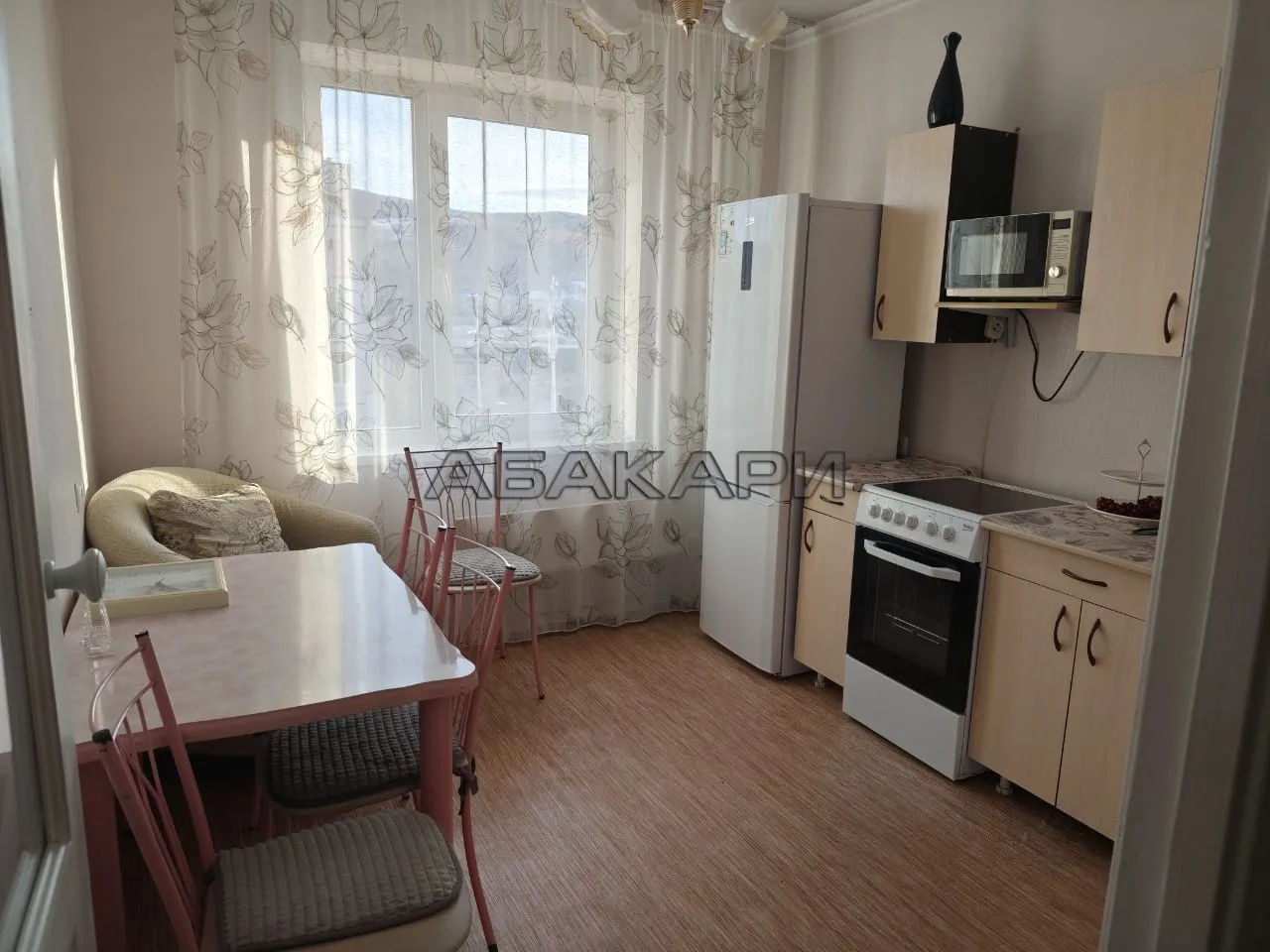 1-комнатная улица Александра Матросова, 21  за 24000 руб/мес фото 2