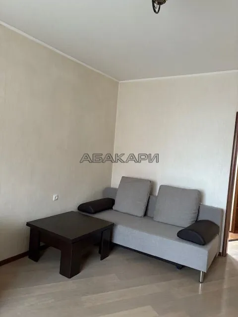 2-комнатная улица Авиаторов, 33  за 47000 руб/мес фото 7