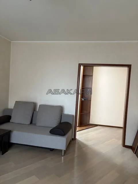 2-комнатная улица Авиаторов, 33  за 47000 руб/мес фото 8