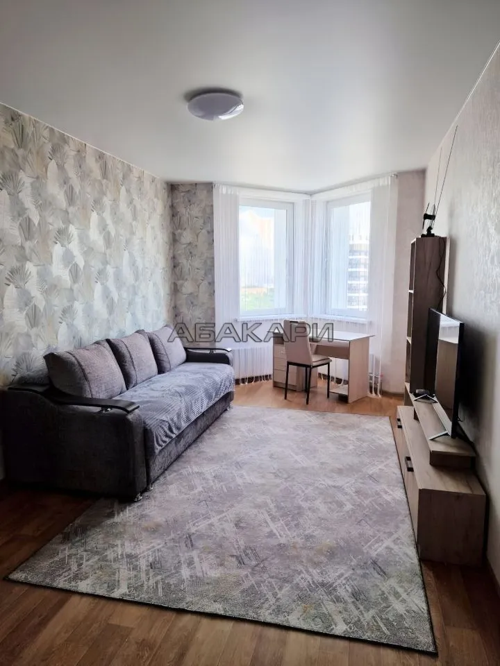 1-комнатная Октябрьская улица, 10  за 37000 руб/мес фото 1