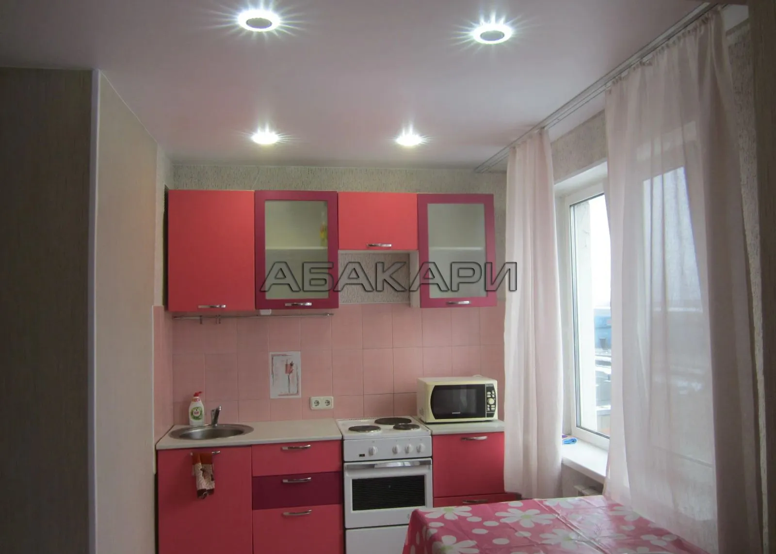 2-комнатная улица Дубровинского, 52  за 35000 руб/мес фото 1