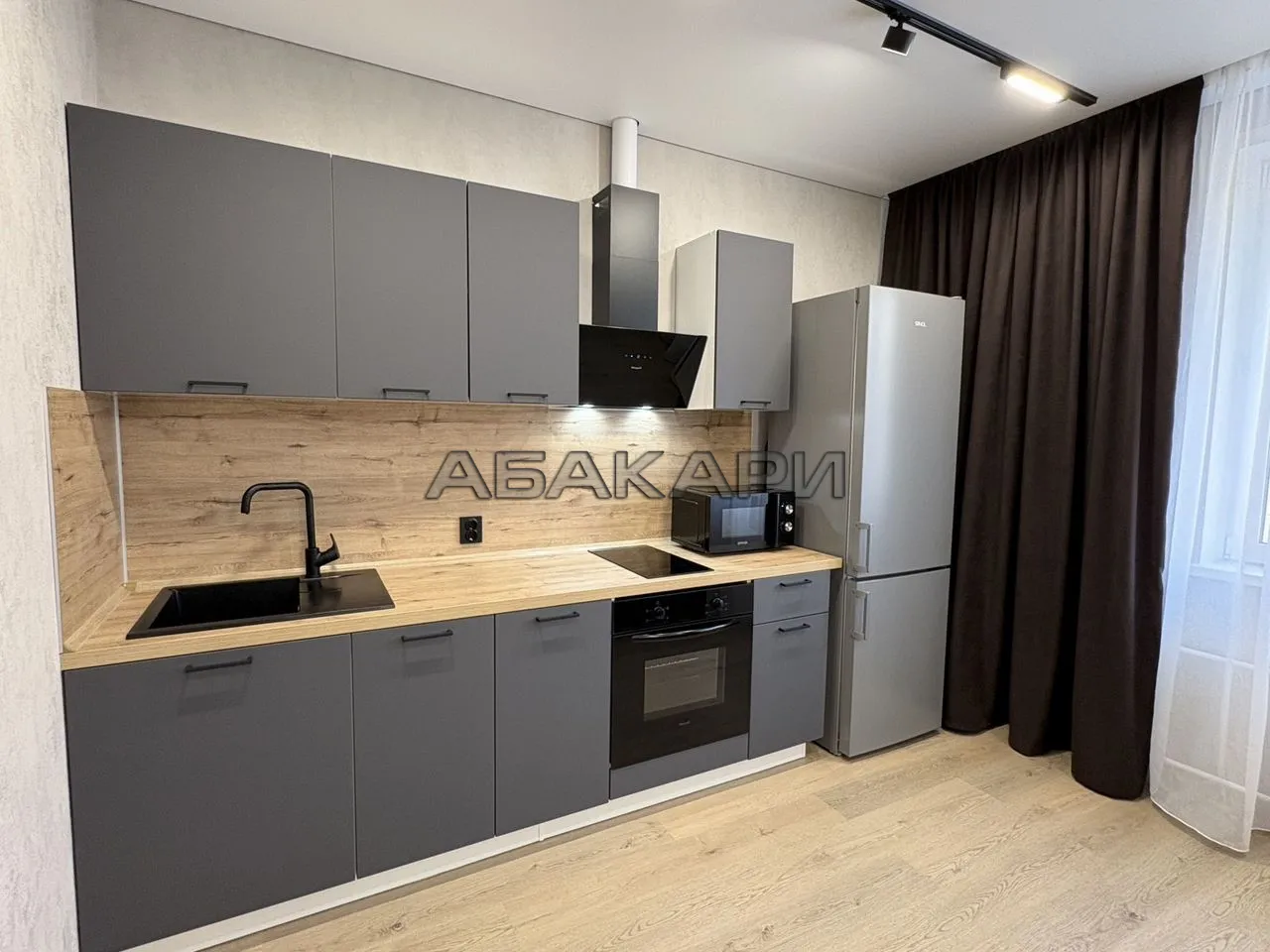 2-комнатная улица Петра Ломако, 1  за 55000 руб/мес фото 3