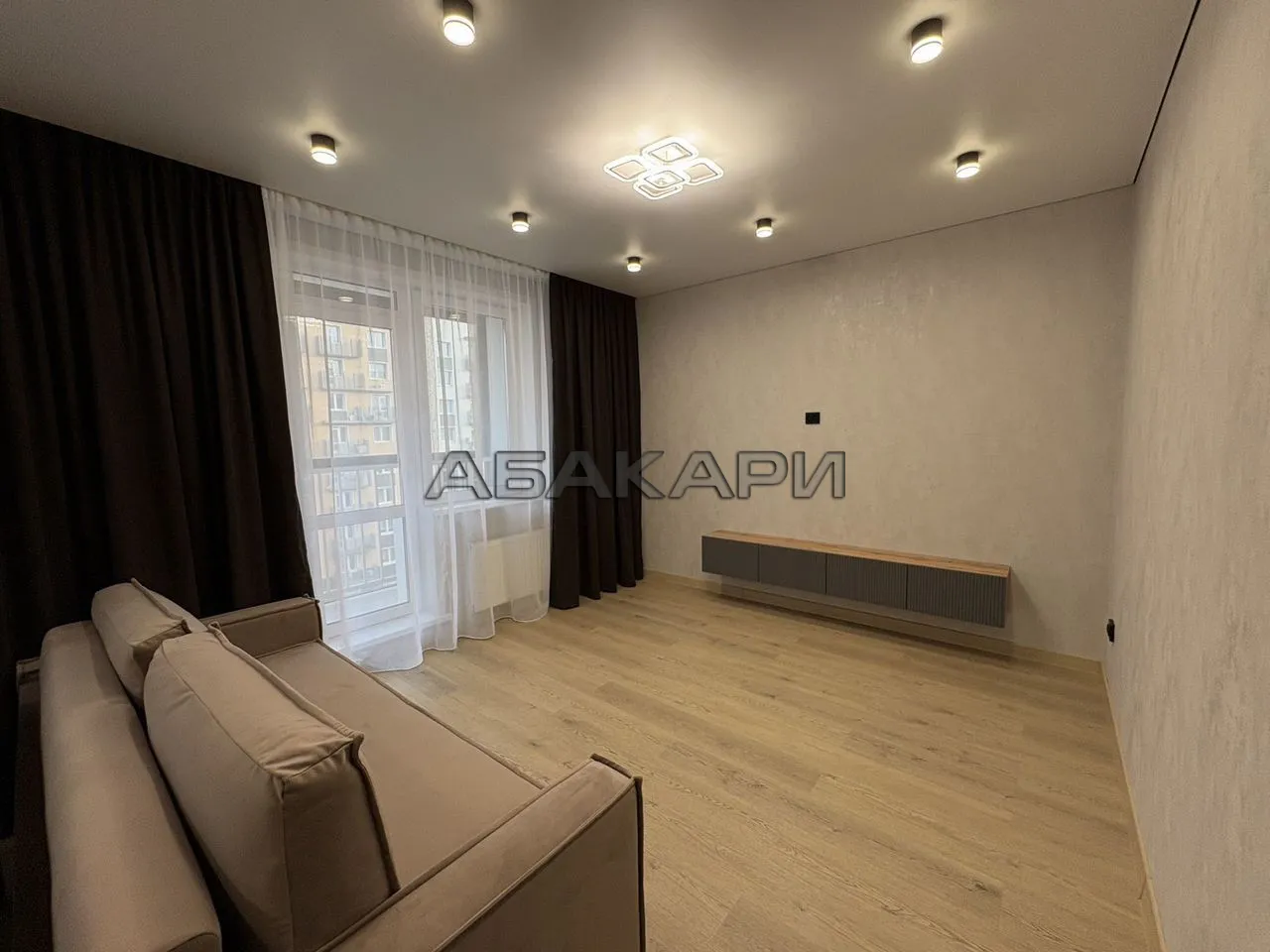 2-комнатная улица Петра Ломако, 1  за 55000 руб/мес фото 8