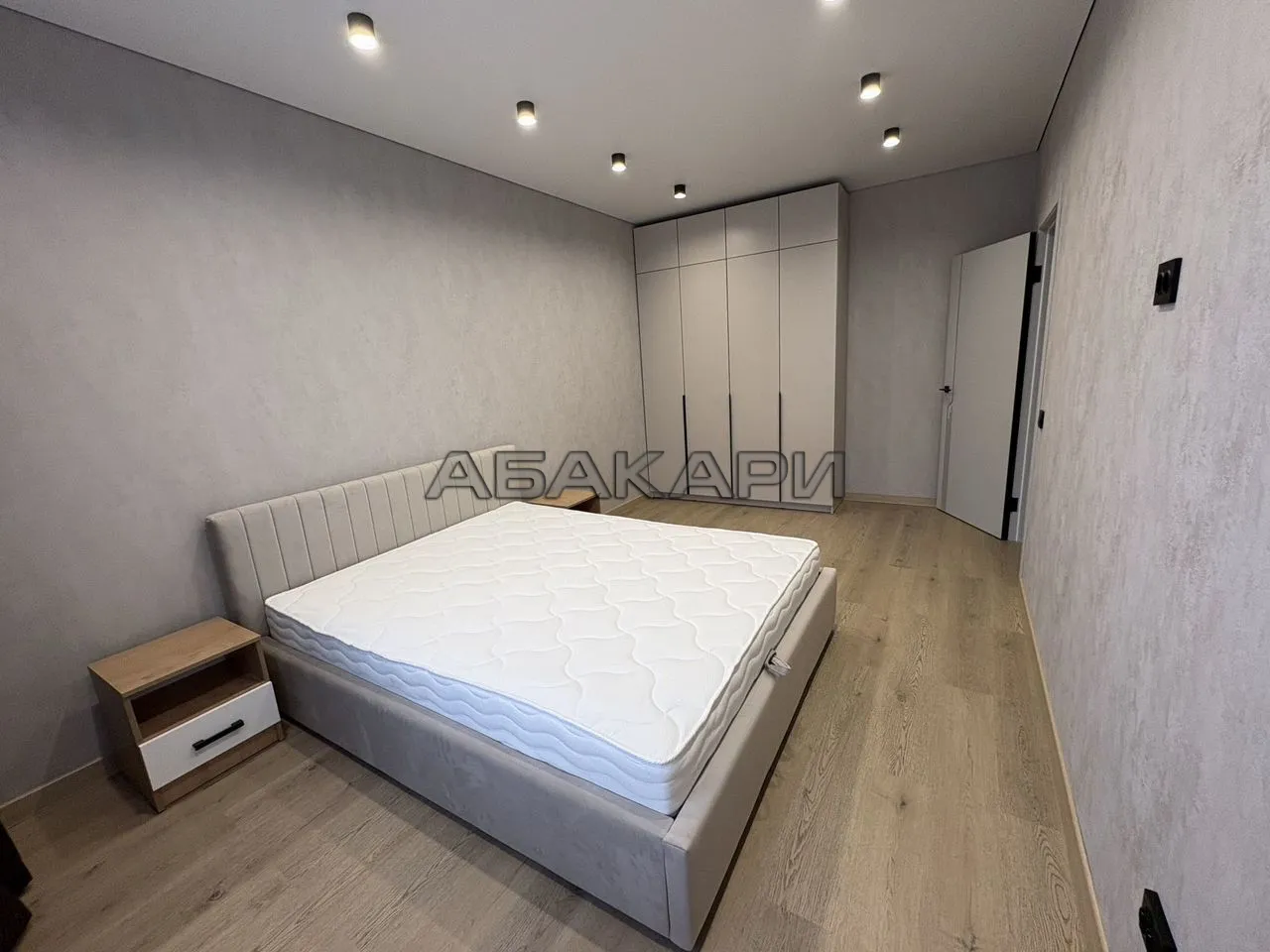 2-комнатная улица Петра Ломако, 1  за 55000 руб/мес фото 10