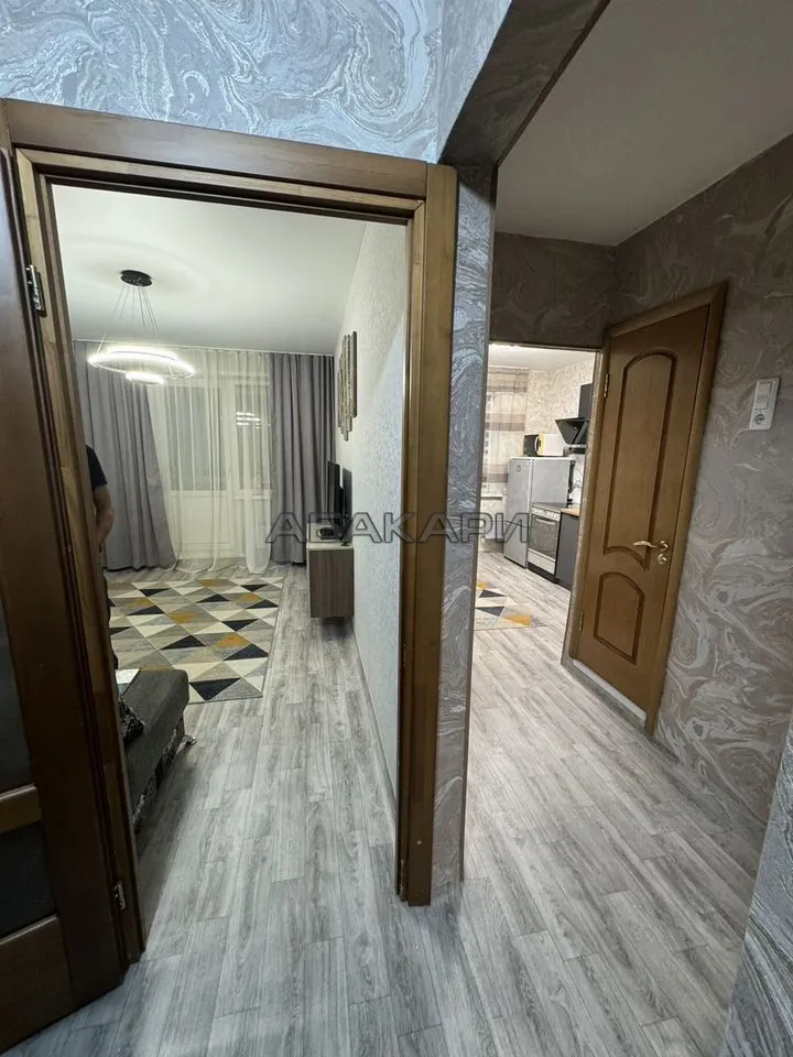 1-комнатная улица Алексеева, 97  за 36000 руб/мес фото 1