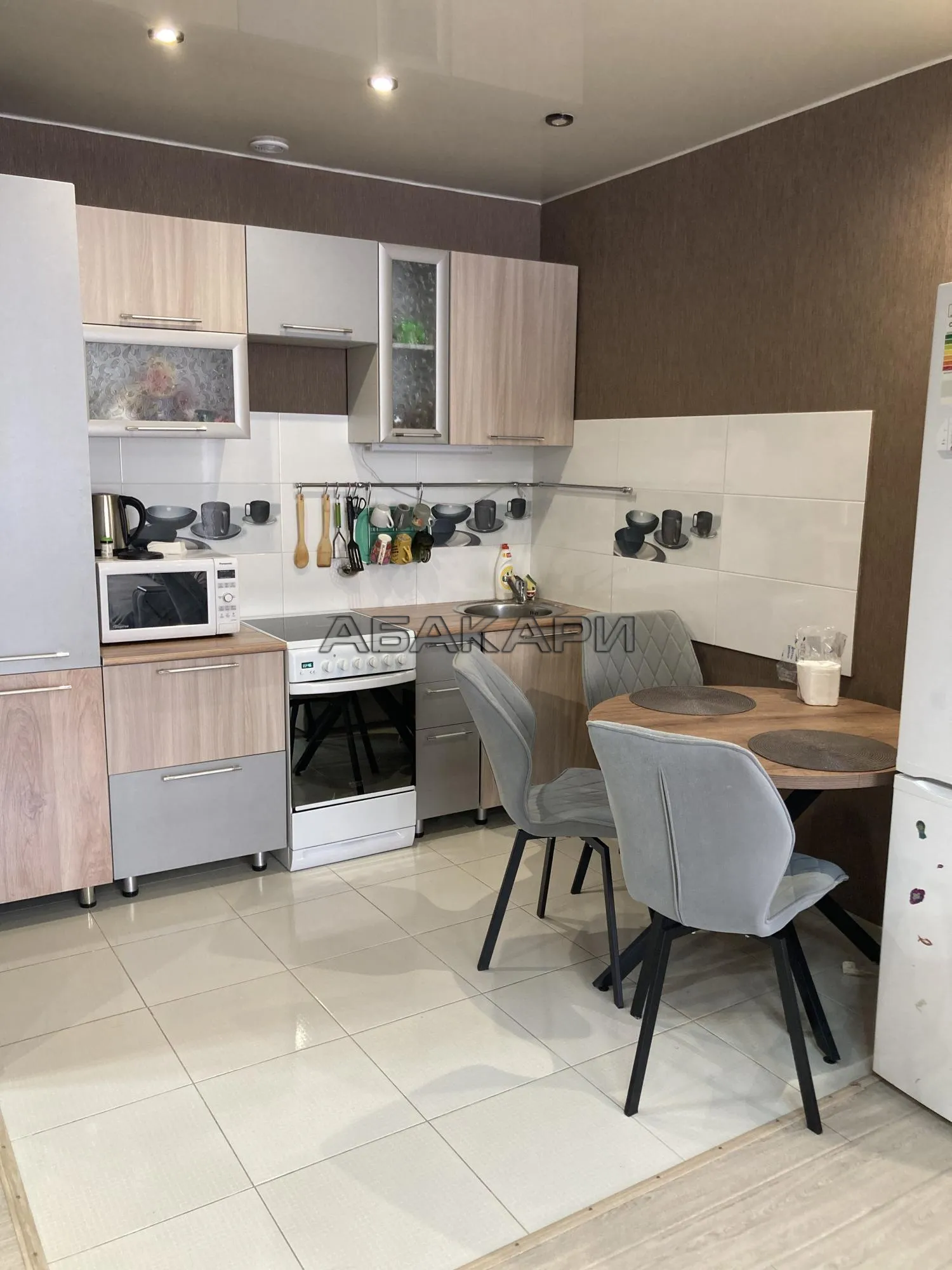 2-комнатная улица Авиаторов, 39  за 50000 руб/мес фото 3