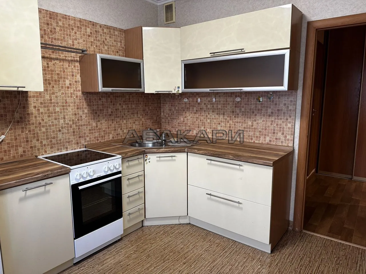 2-комнатная улица Молокова, 46  за 40000 руб/мес фото 1