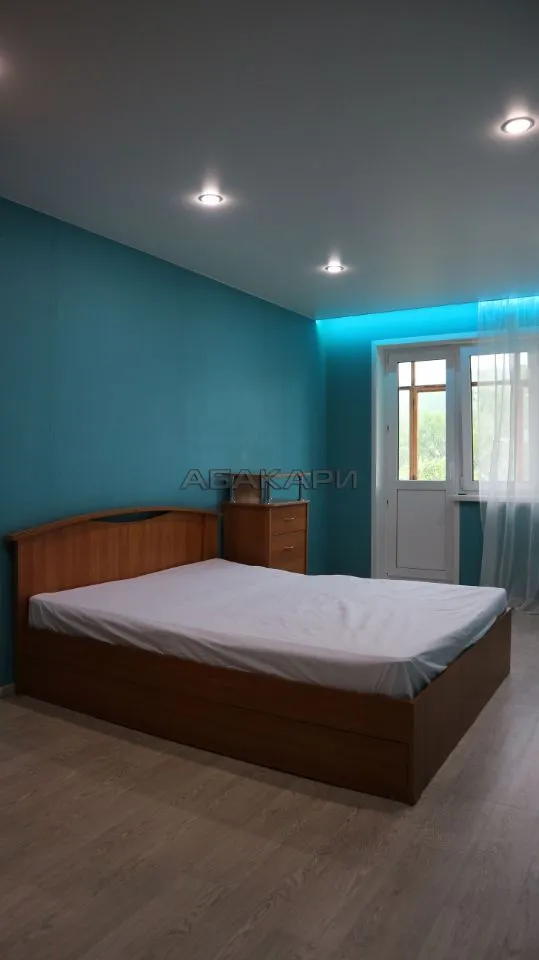 1-комнатная улица 60 лет Октября, 32  за 25000 руб/мес фото 1