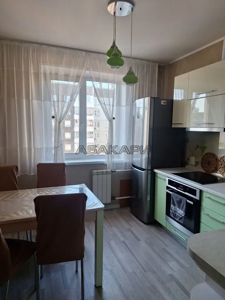 3-комнатная улица 9 Мая, 54  за 50000 руб/мес фото 1