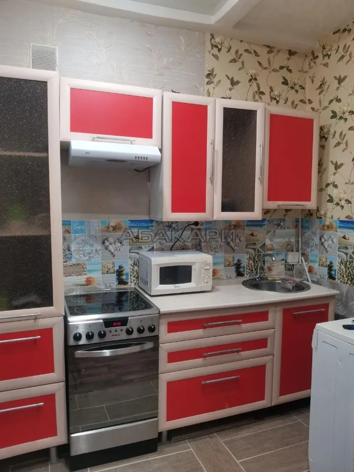 2-комнатная проспект имени Газеты Красноярский Рабочий, 106  за 35000 руб/мес фото 1