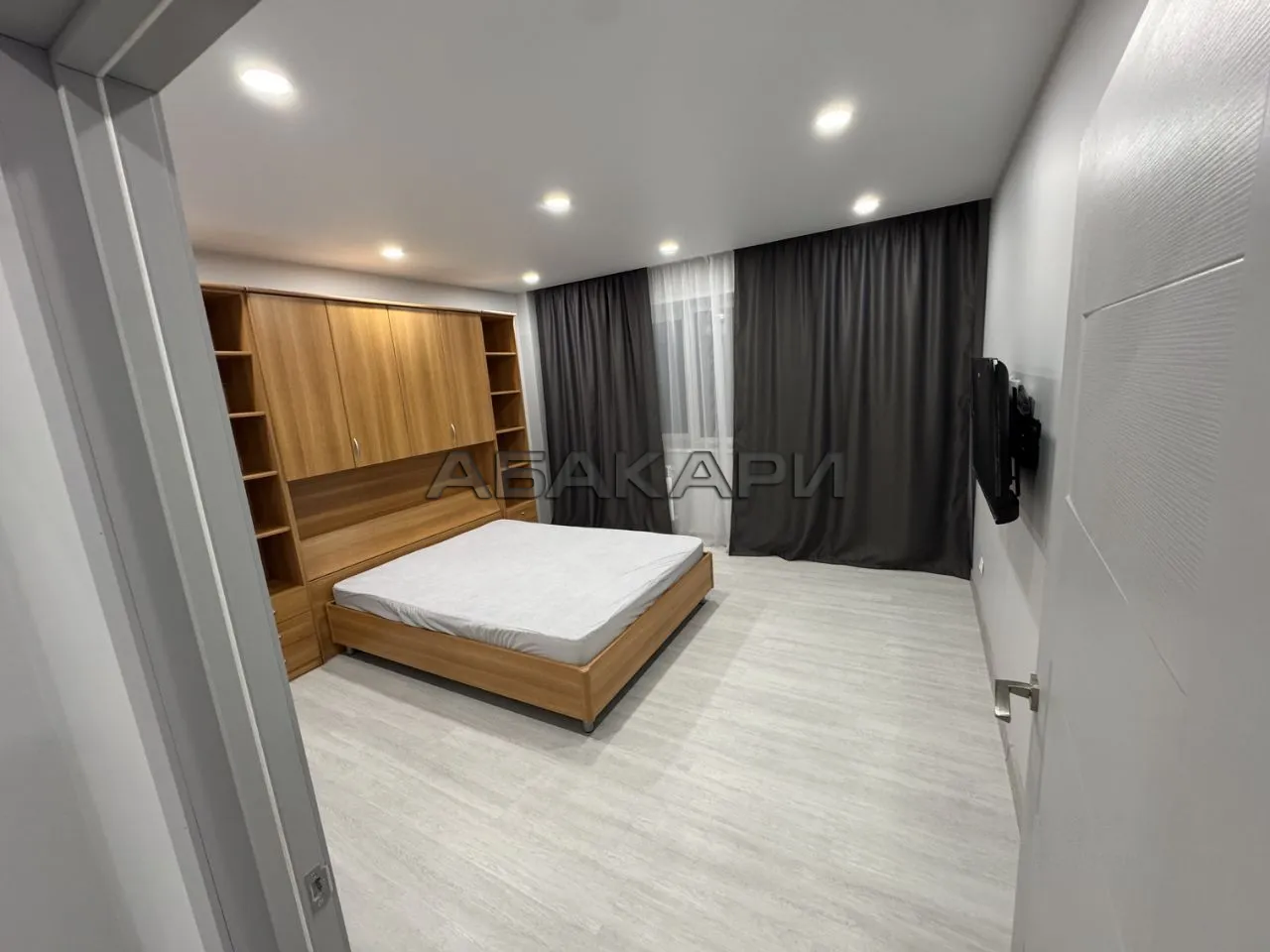 1-комнатная Ленинградская улица, 10  за 27000 руб/мес фото 4